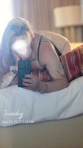 I'm ready to cum. Who wants to fuck around with a wild milf Im horny!!! Lets fuck! - 44 - 1