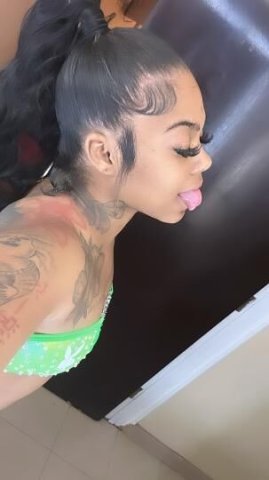 back in town****COME SAY HELLO TO MY KITTY 😍🐱 - 21 - 1