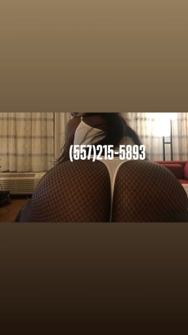 🍾Morning, Lunch, or Late Night😋🥵… I’m the Treat You Crave 💋 - 28 - 1