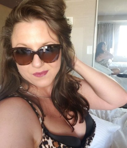 OUTCALLS NOW * SEXY SOCCER MOM or SUPERFREAK* HOT N HORNY * READY RIGHT NOW - 42 - 1