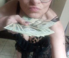 Private. Discreet. Addictive. - 28 - Image 5
