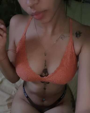 Young girl that want to have fun , I offer massages, anal and more call me or text - 27 - 1