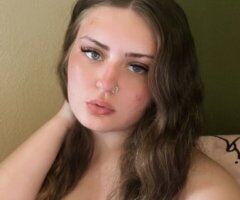 Thick White Goddess 😘 - 26 - Image 2