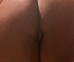 Young Sexy Queen with Tight Pussy - 27 - Image 4