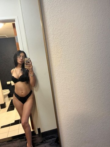 incall and outcall in austin. petite brown skin latina 5'2. - 23 - 1