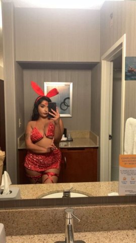 Booking available starting at 3pm FRIDAY FUNDAY - NEW SNAPCHAT ALERT @ THEAMIRAJADEE💕🥰 Arab goddess ready to please, book your arabian nights escape today 🌃 - 23 - 1