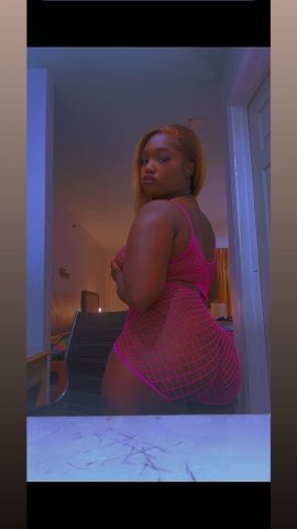 INCALLS & OUTCALLS !! Whats Your Fettish Daddy 😋🍫💦 How tight do you like it 🤭 - 21 - 1