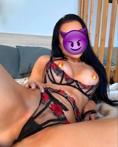 Sexy latina girl ready to pleasure you let me feel your cock 😋🍆💦 - 29 - 1