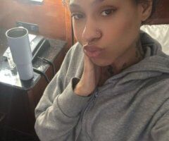 Quad Cities escorts - outcalls and car dates - 24