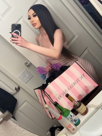 Pretty and Petite - 22 - 1