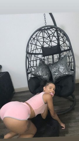 Hot Young , thats looking for Fun !! available When I Want To Be So Call Me 🤙 - 26 - 1