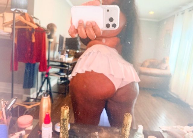 Gourgeous Thick Perfect Trans🏳‍⚧️ Wettest Asshole in memphis (see videos) , sloppy throat fuck 5 .0. 2 3.5. 30. 045 - 24 - 1