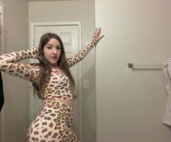 💦Wet and tight pu$sy💦💯😜 Cum eat me out🥰😝 - 22 - Image 1