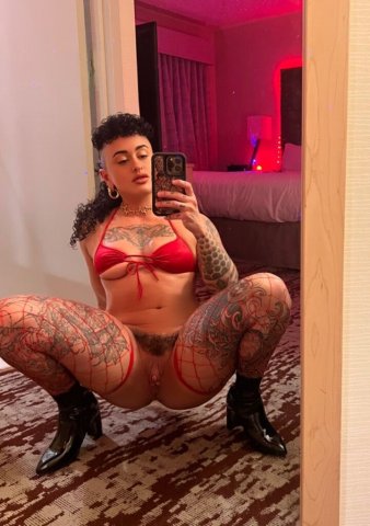 Petite Bubble Butt Vixen 🍑 All-Natural Alt Angel 🪽gfe • pse • bbj • daty • greek | avail Mon after 7:30pm - 32 - 1