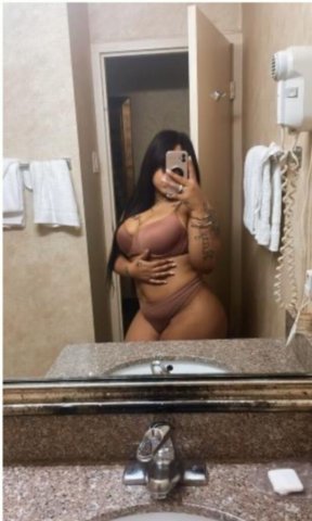 ⭐💦 Your Favorite Is Back In Town 💦⭐ IM AVAIBLE NOW IN OR OUT ‼ - 24 - 1