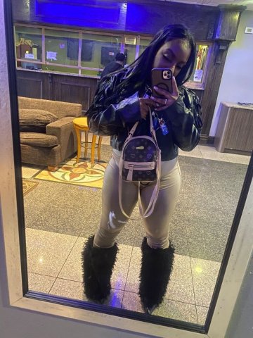 IN CALLS FOR MY BAD GIRL SPECIAL ♀😘 . West ! lets have a Goodtime🥵💦 - 25 - 1
