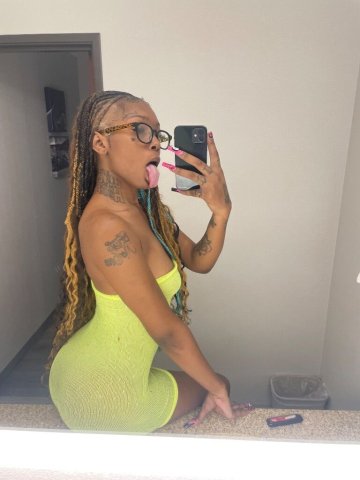 🍫SLIM CHOCOLATE GOODIE🍫$140 OUTCALL SPECIALS🌹YOUR FAVORITE PYT BACK N BETTER🫦 - 20 - 1