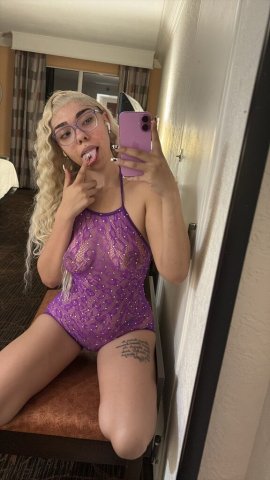 MISCHIEF MONDAY 👅💦YOUR FAVORITE WET DREAM 💦😏HOLLYWOOD📍ASK ABOUT MY SPECIALS🌟QV/2⃣POP😏LAST WEEKEND⏳ - 22 - 1