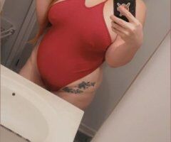 Pittsburgh escorts - Car date book now - 25