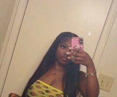 Pretty back IN TOWN 💕💦 - 24 - Image 1