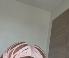 Pretty back IN TOWN 💕💦 - 24 - Image 2