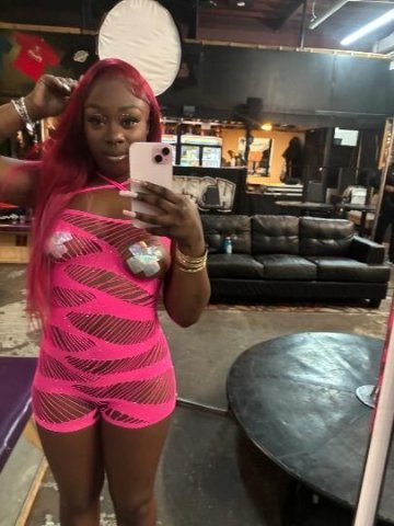 pretty & petite - 22 - 1