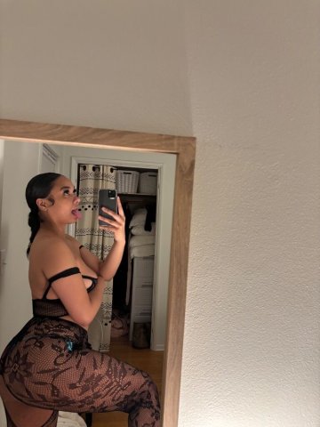 slim average big titties - 24 - 1