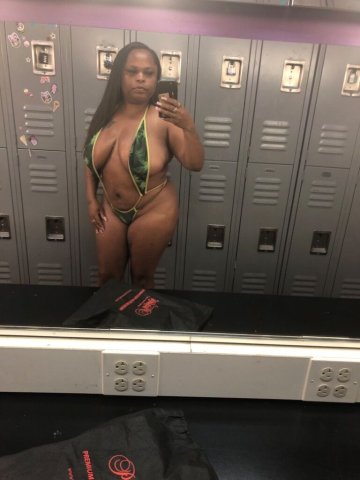 𝟦’𝟣𝟣 𝓅𝑒𝓉𝒾𝓉𝑒 𝓉𝓇𝑒𝒶𝓉 🍭 𝓇𝑒𝒶𝒹𝓎 𝓉𝑜 𝓂𝑒𝑒𝓉 🎀😍lets have fun come see me upscale incall❤outcalls - 25 - 1