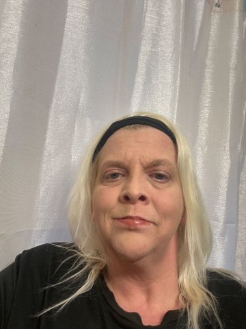 Lets try my new bed out. Juicy and Wet waiting for you. Lets have some fun today.... Cum over and lets have some fun today.🌧🌧🌧🌧 - 50 - 1