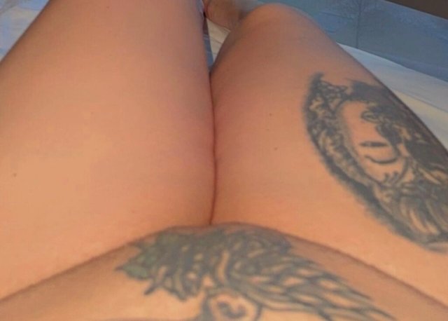 Im New Here!!!👋 short,thick, tatted, pretty little freak 😜 👅🥰 - 39 - 1