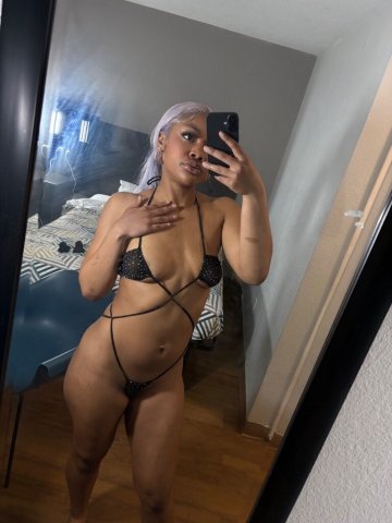 NEW IN TOWN 😙 INCALLS ONLY ! YOUR DREAM FREAK 😍 SWEET AND THICK LIKE HONEY 🍯🍑 - 18 - 1