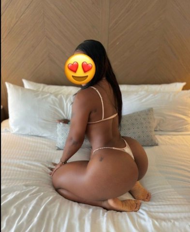 Hello, love. I'm a Cuban girl new to the area, and I'm only here for a few days—so take advantage of it! I offer excellent service. Message me on WhatsApp at . - 29 - 1