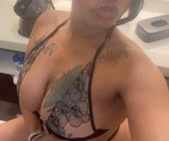 Your slut next door 😈 arriving at 1am - 28 - Image 4