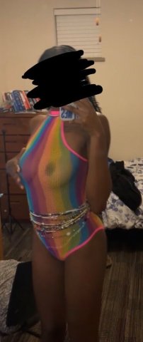 Tall, petite goddess✨ here to be your pleasure partner🤪💕 - 23 - 1