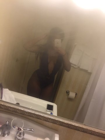 Sexy Panamanian few days in town, don't miss it🍫🍭 - 28 - 1