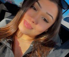 💋 Petite Latina Luxury Companion | Elegant, Discreet & Unforgettable - 20 - Image 4