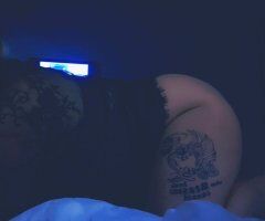 Beautiful brown eyed brunette - 25 - Image 4