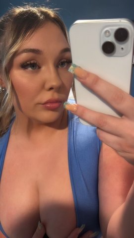 Creamy Snow Ready To Blow❄👸🏼💦 Lets Play🤍Incalls/ Outcalls 24/7 - 24 - 1