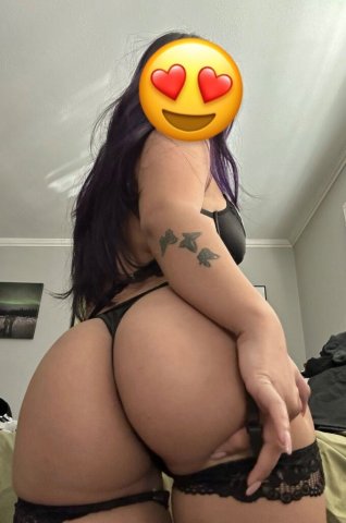 Hi, I'm a woman available for all services. I'm horny and I like rough sex. I'm passionate. - 26 - 1