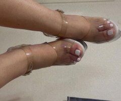 blonde snowbunny come see me get wetter💦💋 TWO GIRL SPECIAL 👯♀ - 32 - Image 2
