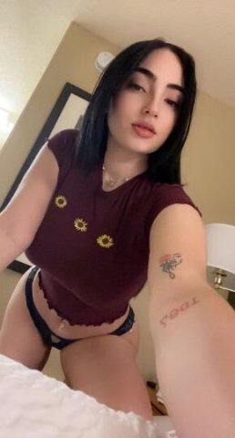 latina caliente🔥con el bury grande🍑 y el coo bien apretadito 🤌🏻😮‍💨🤤ven y juega conmigo 😈 soy limpia ay les dejo el link de mi only fans para que entren y berifiquen, https://onlyfans.com/jasminramos285 ❌no police ❌no juegos. - 23 - 1