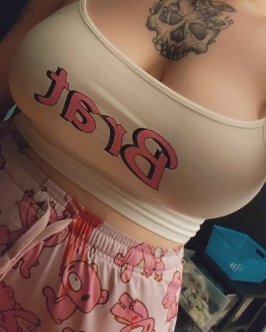 Cute, Horny, and looking for regulars 😘 - 25 - 1