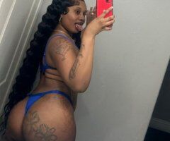 Petite Bombshell 💣 - 20 - Image 2