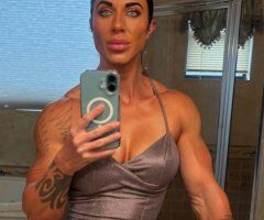 Female Bodybuilder - 43 - Image 2