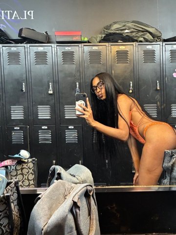 I'm available daddy to please you very rich - 23 - 1