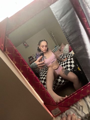 Sassy but classy 😘 Incall Ready 🏠 - 26 - 1