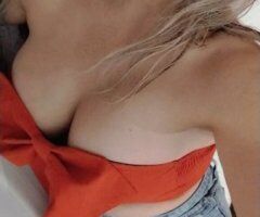 Carlsbad Nm💕 Lady in red Bombshell 💕 - 30 - Image 6