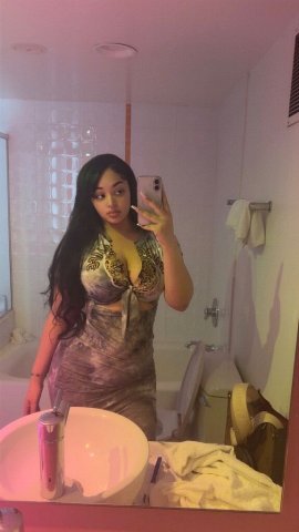 Polynesian Baddie 🩷🌴 Limited time ✨ Big booty freak 🍑💋 - 25 - 1