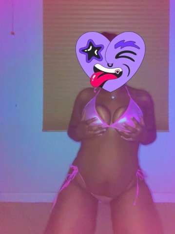 💋PRETTIE THICK VIXEN 🤗😜🤪 📲 text me - 28 - 1