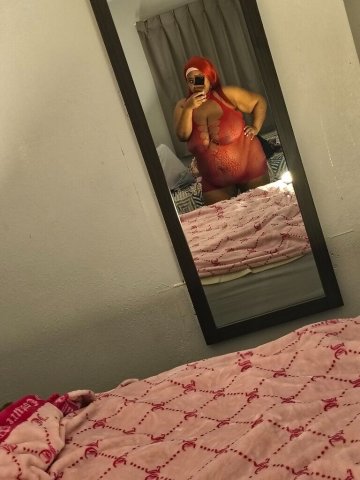 BACK IN TOWN.....80qv....180hh.....300hr....8 MONTHS PREGNANT! 😍 Incalls Only....... Milwaukee downtown - 21 - 1